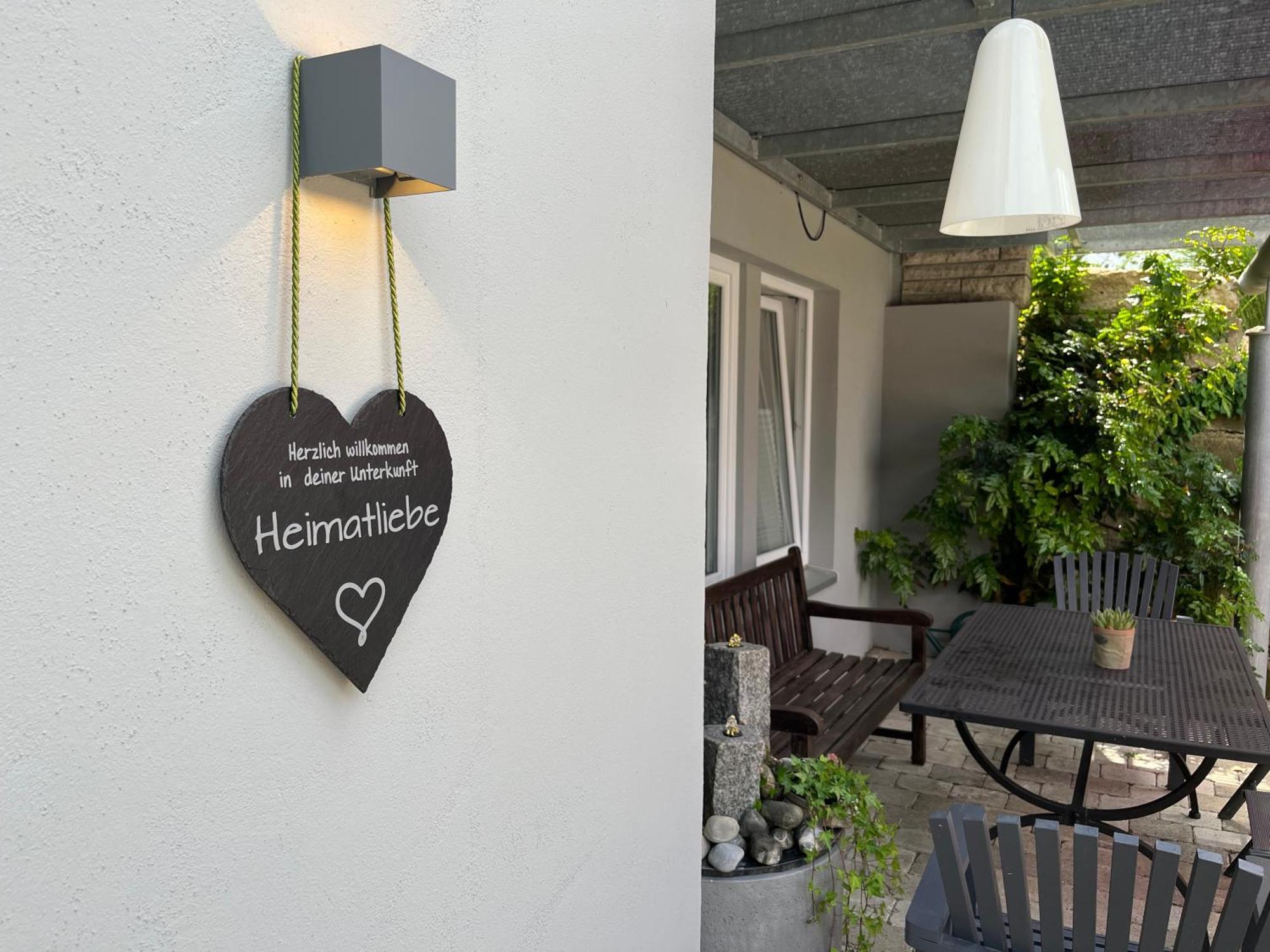 Schoene Ferienwohnung 2,5 Zimmer In Stadtnaehe Mit Eigenem Hofgarten Balingen Exterior foto